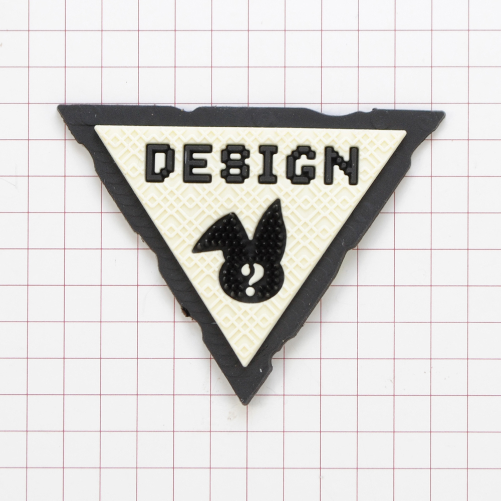 Лейба рез., треугольник Design, черный, кремовый, 5,5*5см, шт. Лейба Резина