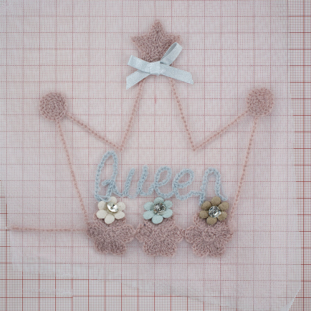 Аппликация кружевная пришивная Корона Queen 14*14,5см голубой бант, бежевый, голубой и зеленый цветочек, шт. Аппликации Пришивные Кружевные Вязаные