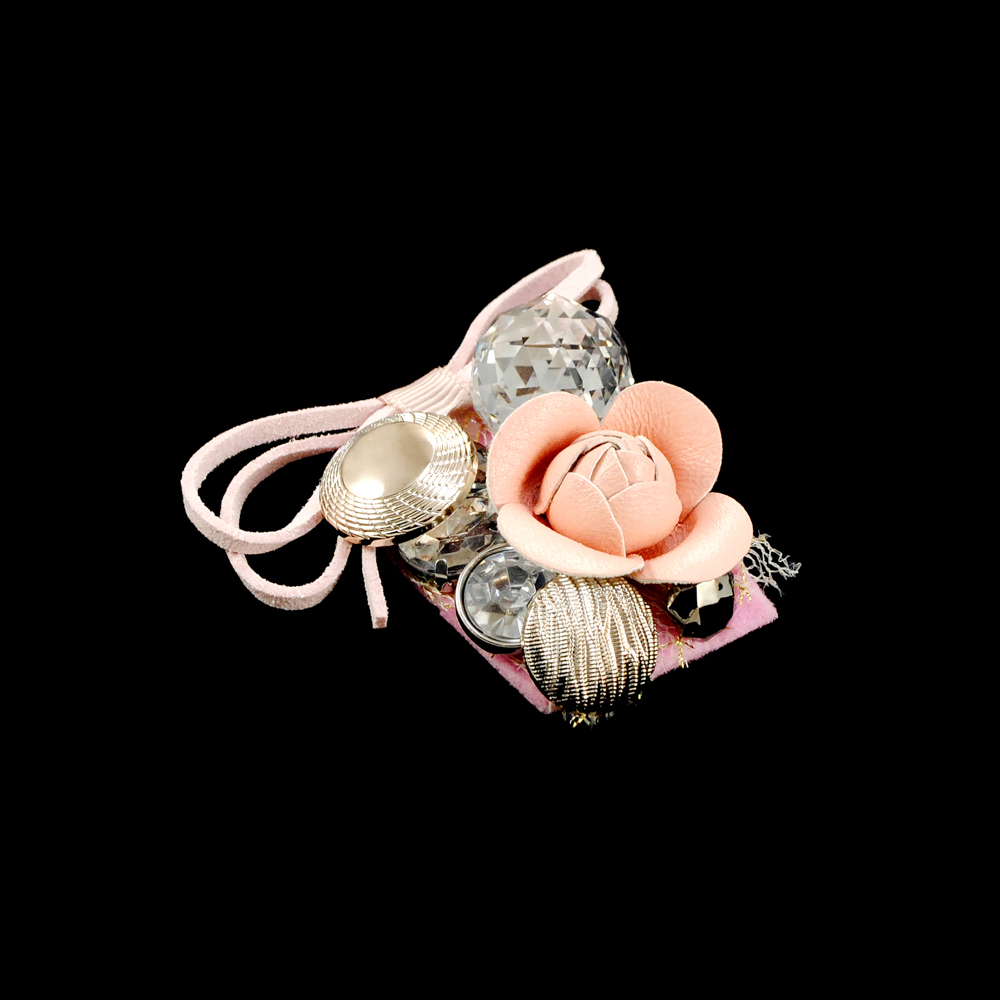 Аппликация декор розовый Ленточки-бусины. Аппликация Декор