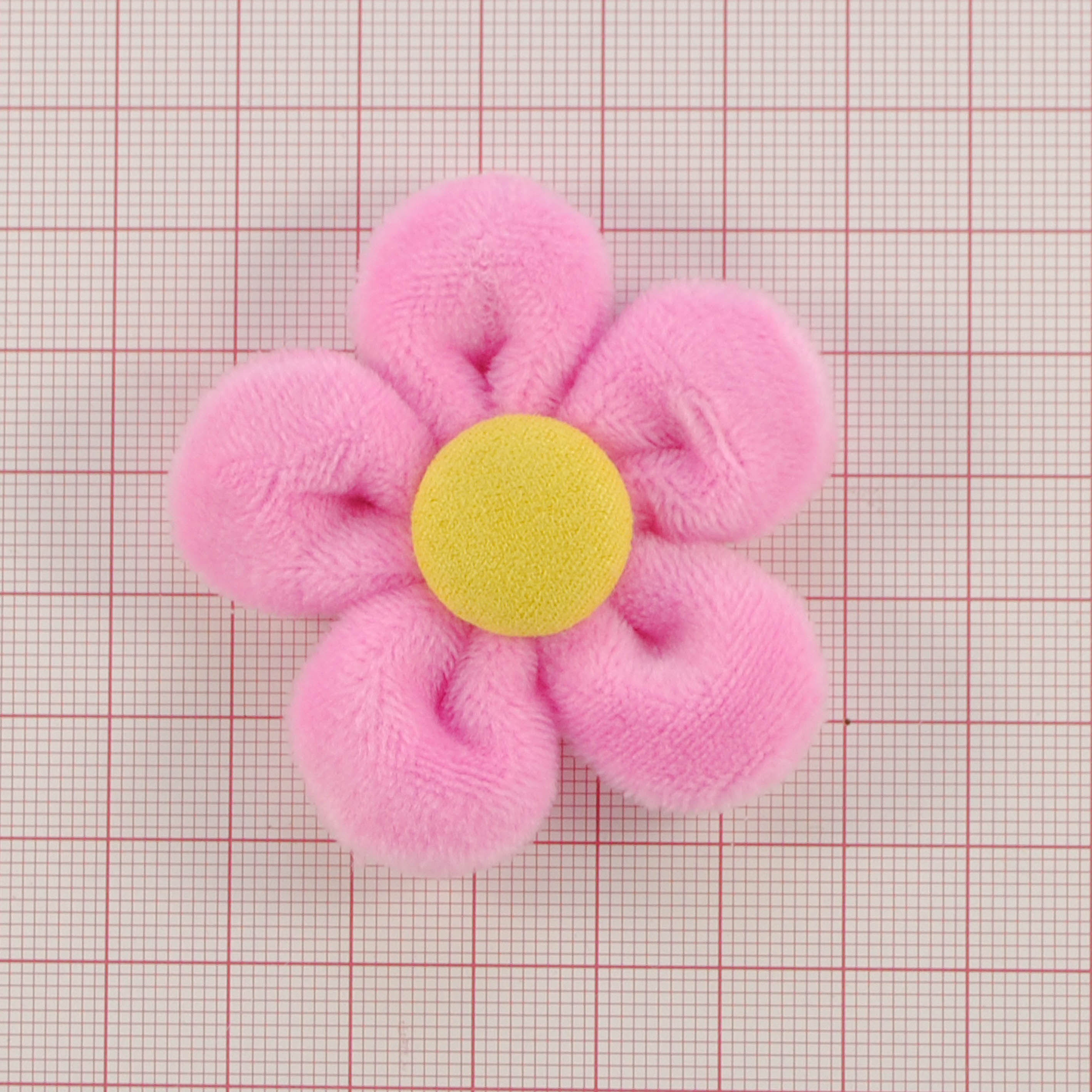 Аппликация тк. приш. дет. плюшевый цветок 5*5см, розовый, желт., шт. Аппликации Пришивные Кружевные Вязаные
