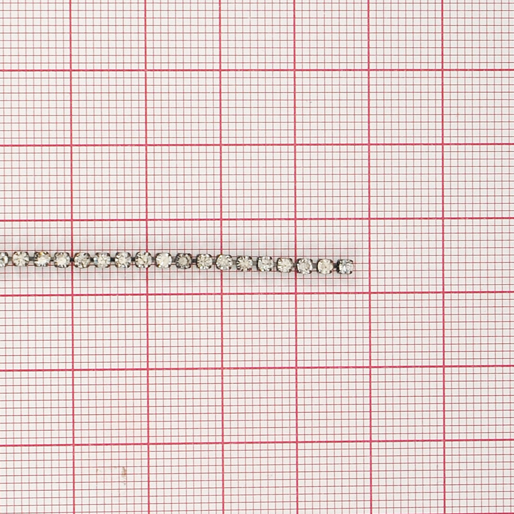 Тесьма стразы SS6, никель блек, белые камни, ярд. Тесьма из страз