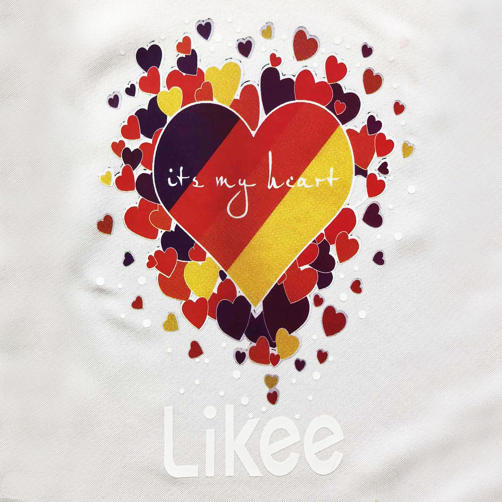 Термоаппликация №7-3 LIKEE Its my heart (сердце с сердечками) 15*24см, шт. Термопереводки Детские