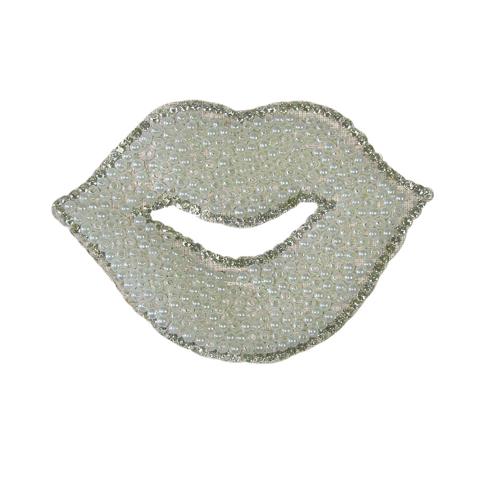 Аппликация клеевая стразы Губы 9*6,5см белый жемчуг бисер, кристальные камни, шт. Аппликации клеевые Стразы комб.
