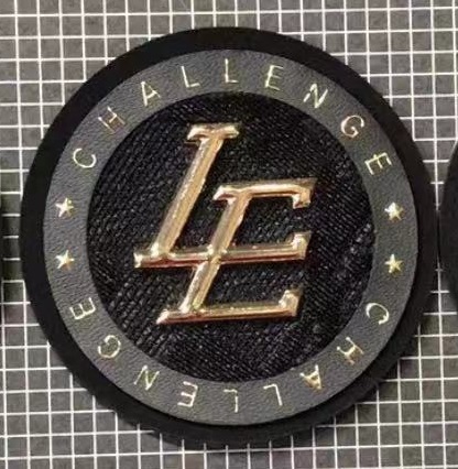 Лейба кожзам с текстилем LE Challenge 57мм, круглая, черная с белым + мет. и надпись золото, шт. Лейба Кожзам