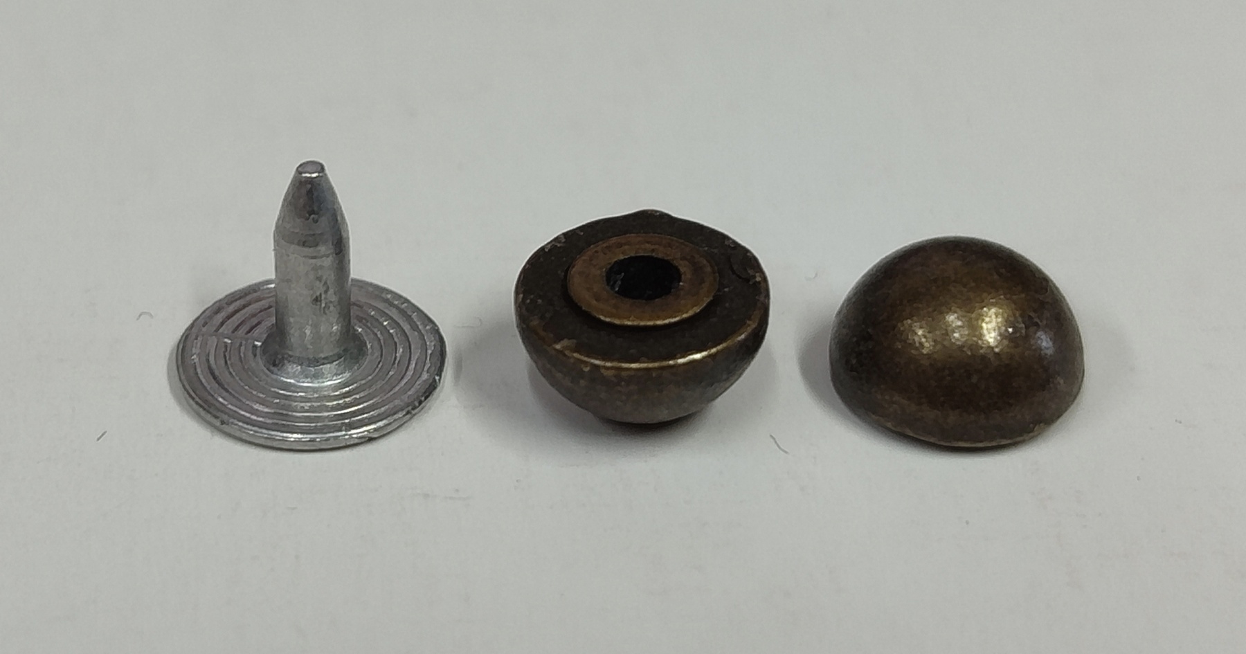 mt 130 antic /8mm/. Хольнитен Стразы MT