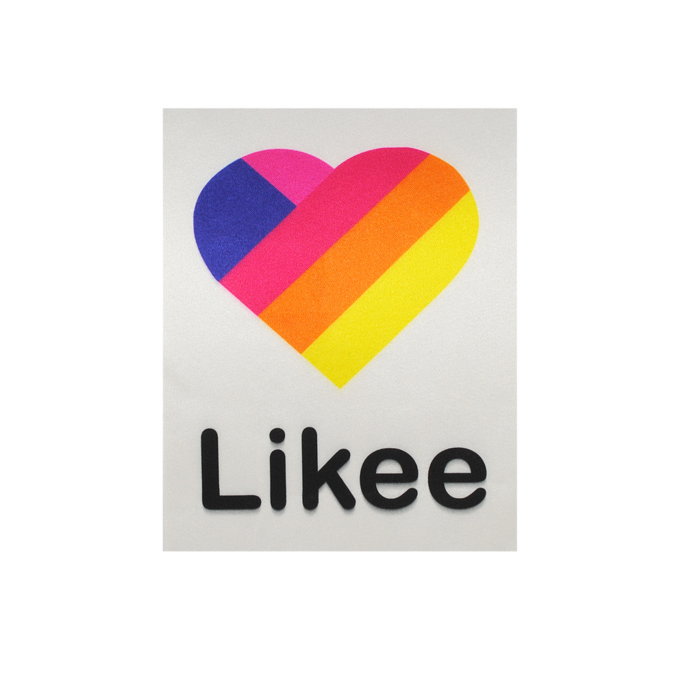 Аппликация пришивная Likee Сердце (рамка черная) 18*24см, разноцветный, шт. Аппликации Пришивные Постер