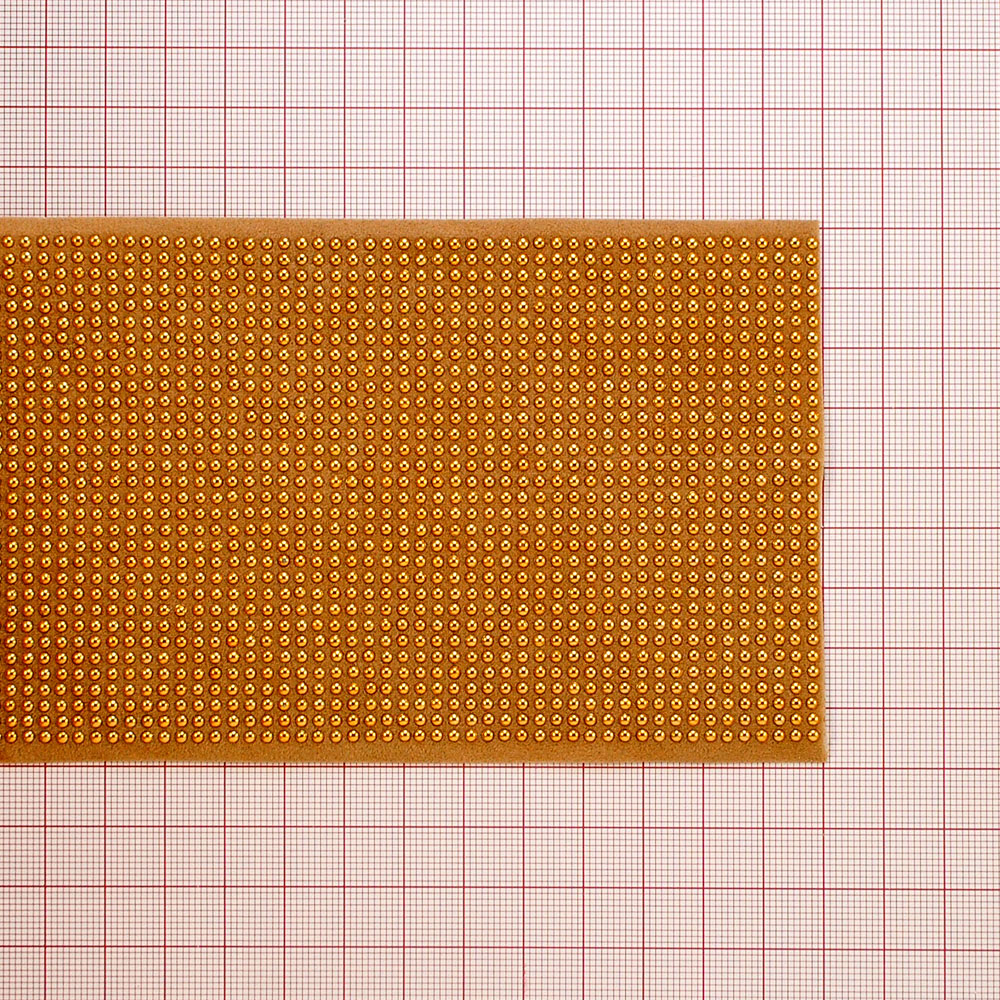 Тесьма клеевая вельвет бежевый, GOLD стразы металл Купол, ярд. Тесьма