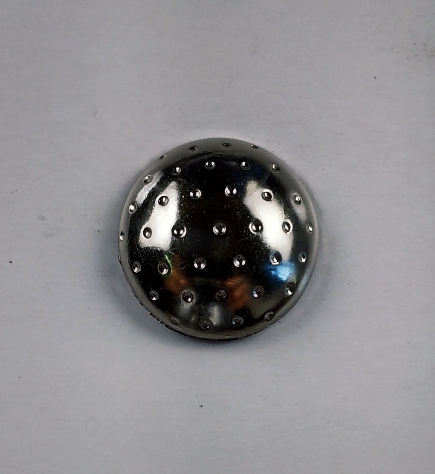 Пуговица TR-21-36 nik 22мм. Пуговица металлизированная