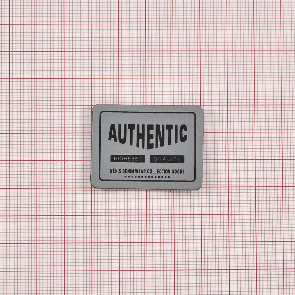 Лейба светоотражающая AUTHENTIC, 3*4см, серый, черный, шт. Лейба Кожзам