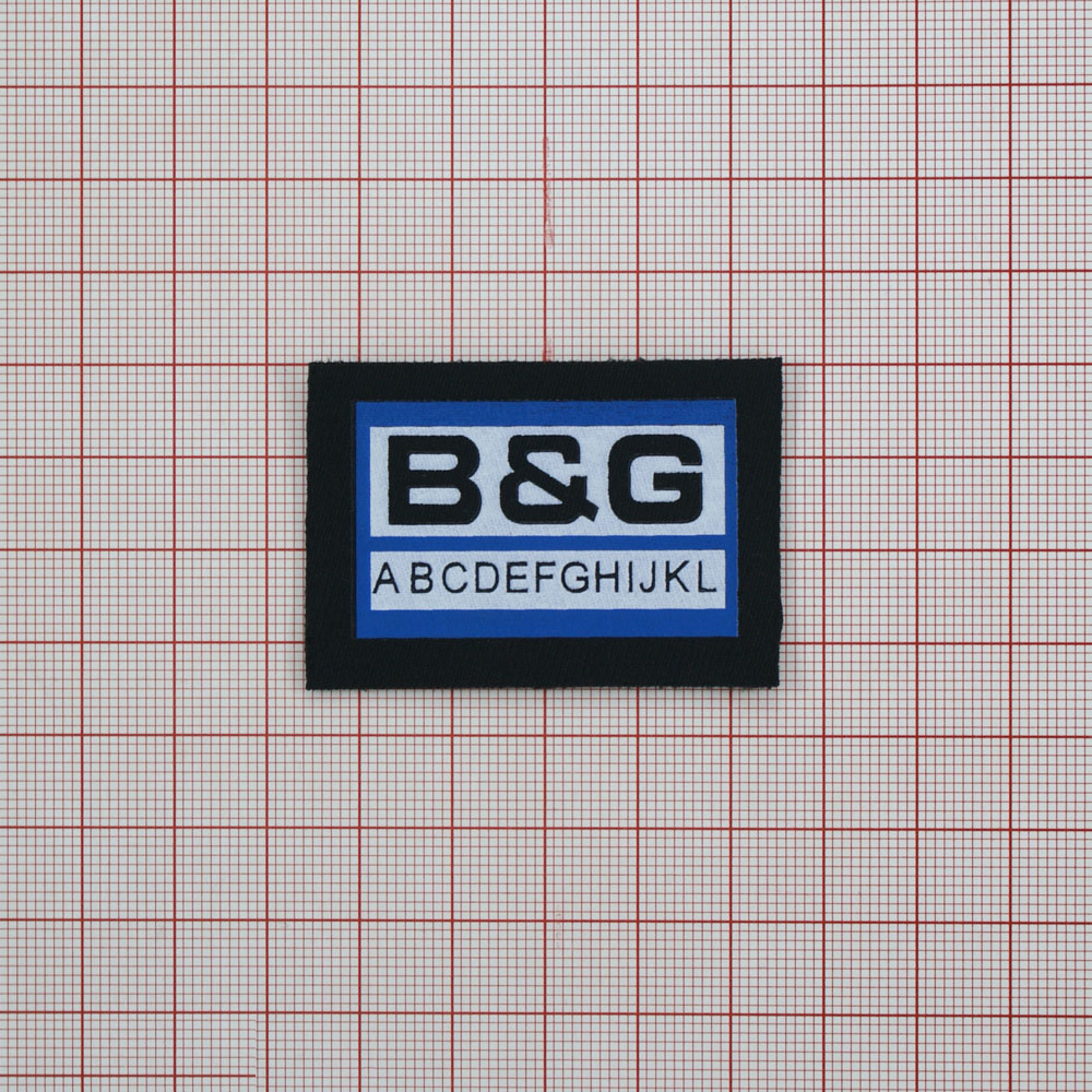 Нашивка тканевая накатанная B&G 3*4,5см синяя рамка, черный фон и текст, белый, шт. Нашивка Вышивка, Ткань
