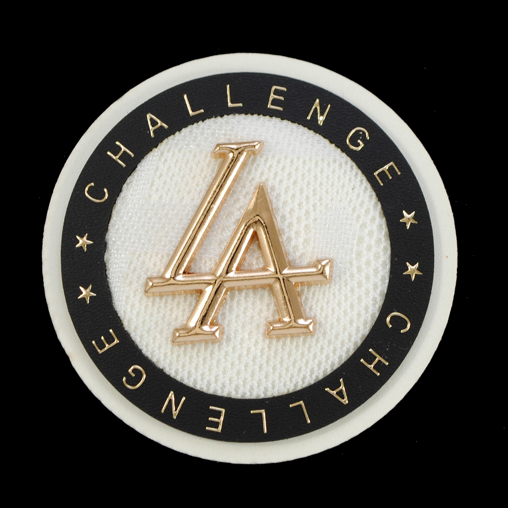 Лейба кожзам с текстилем LA Challenge 57мм, круглая, белая с черным + мет. и надпись золото, шт. Лейба Кожзам