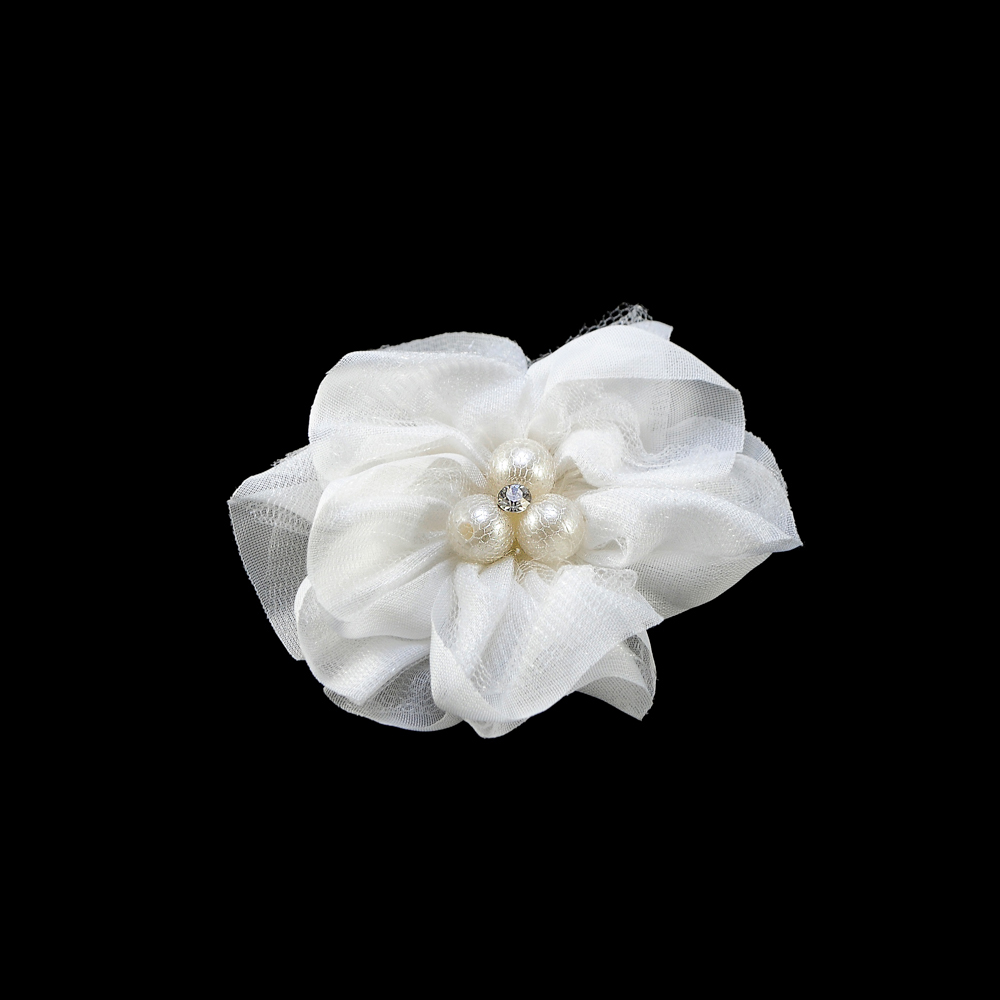 Аппликация декор № 46 цветок шифон белый, 3 клубка, 1 камень. Аппликация Декор