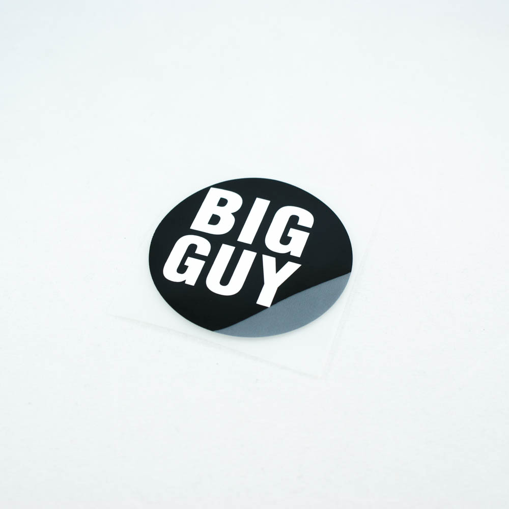 Термоаппликация резиновая BIG GUY 55мм черная круглая, белый лого, шт. Термопереводки Резиновые, Термопленка