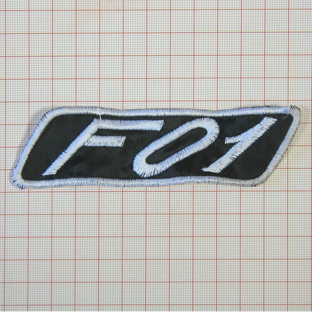 Нашивка F1 косая 10,5*3,5см, черный фон, белые буквы. Шеврон Нашивка
