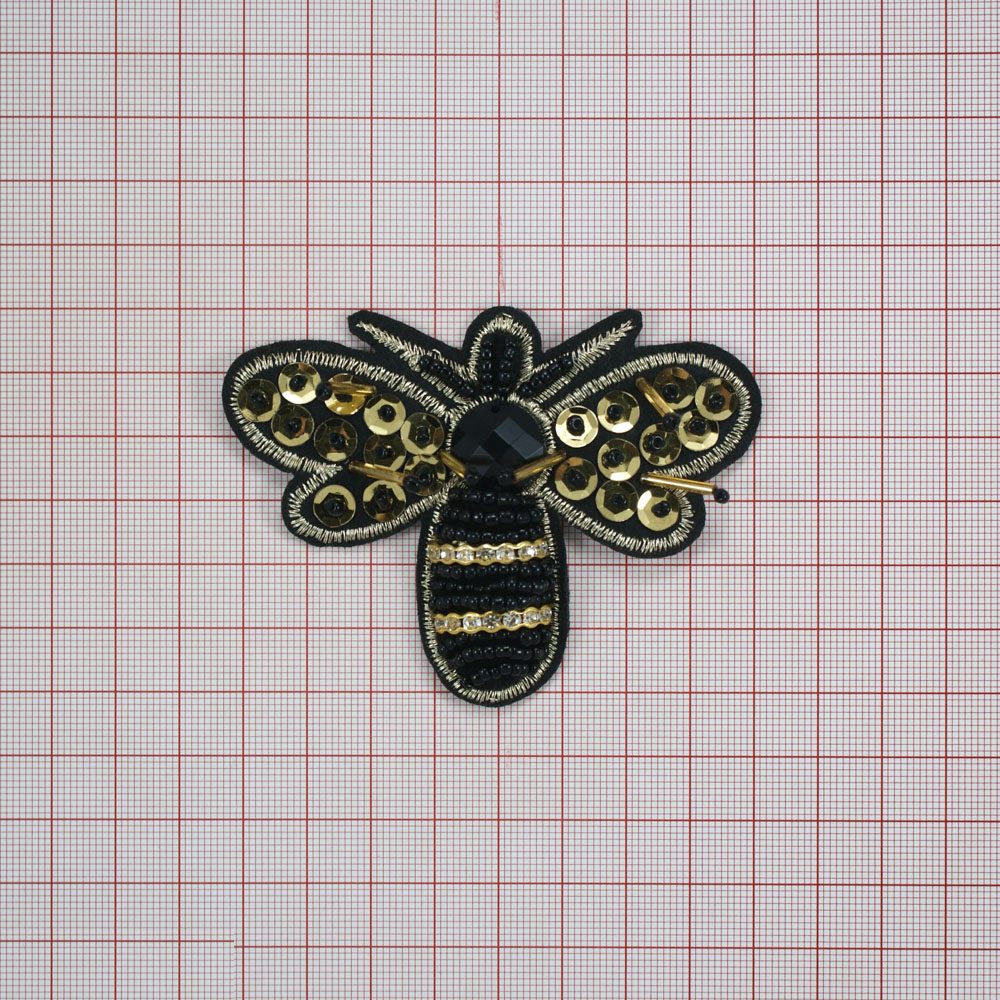 Аппликация пришивная бисер Муха 8,5*7см черный, золотой, золотые пайетки, черный и золотой бисер, шт. Аппликации Пришивные Стразы, Бисер, Металл