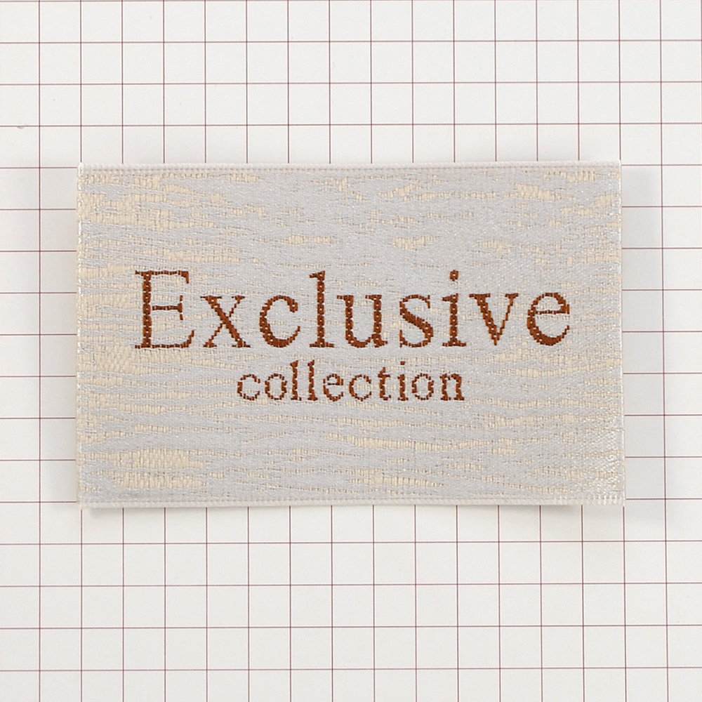Этикетка тканевая вышитая шт. Exclusive бежевая 4*6см, шт. Вышивка / этикетка тканевая