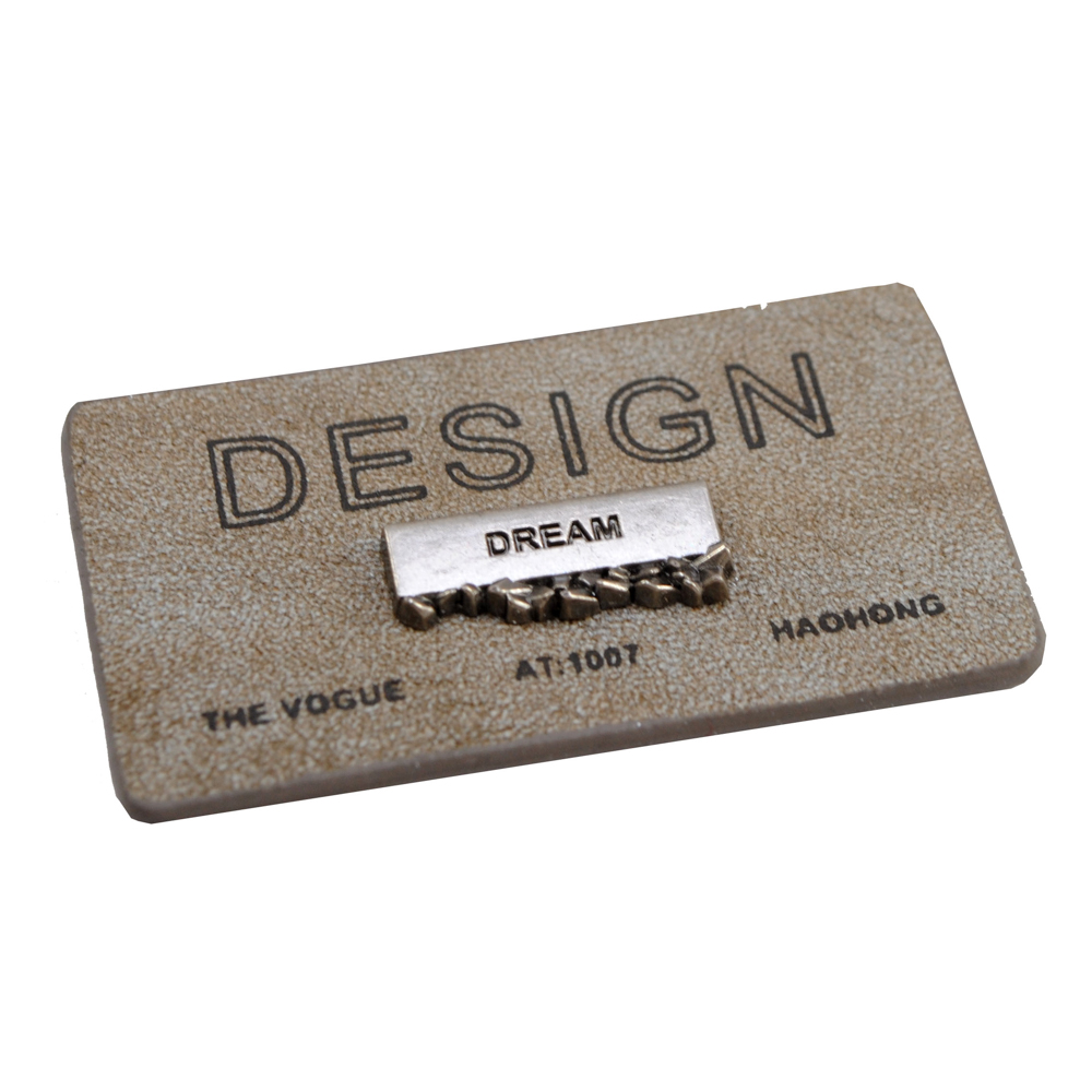 Лейба кожзам и металл Design, 4,6*2,6см, серый, шт. Лейба Кожзам