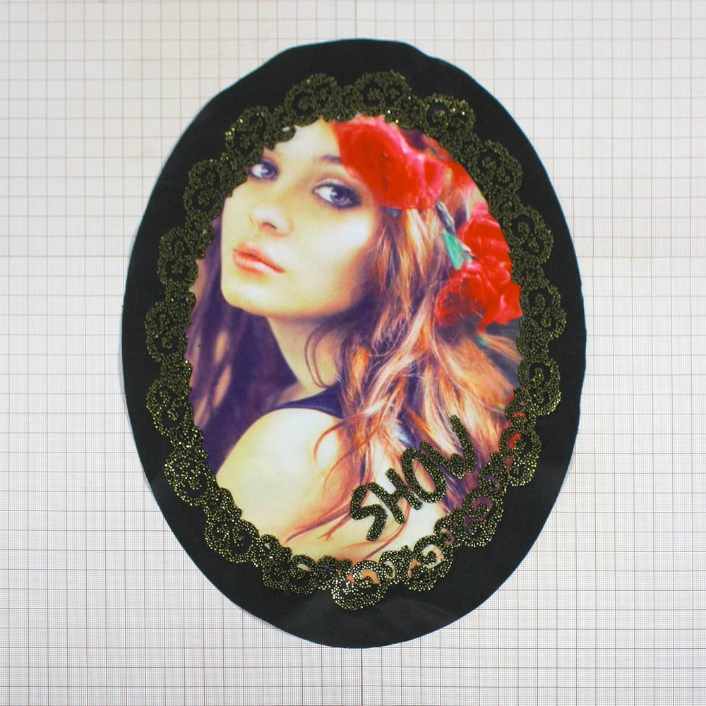 Аппликация пришивная Портрет Show Девушка Красный цветок 24*31см черный, золото, цветной рисунок, шт. Аппликации Пришивные Постер