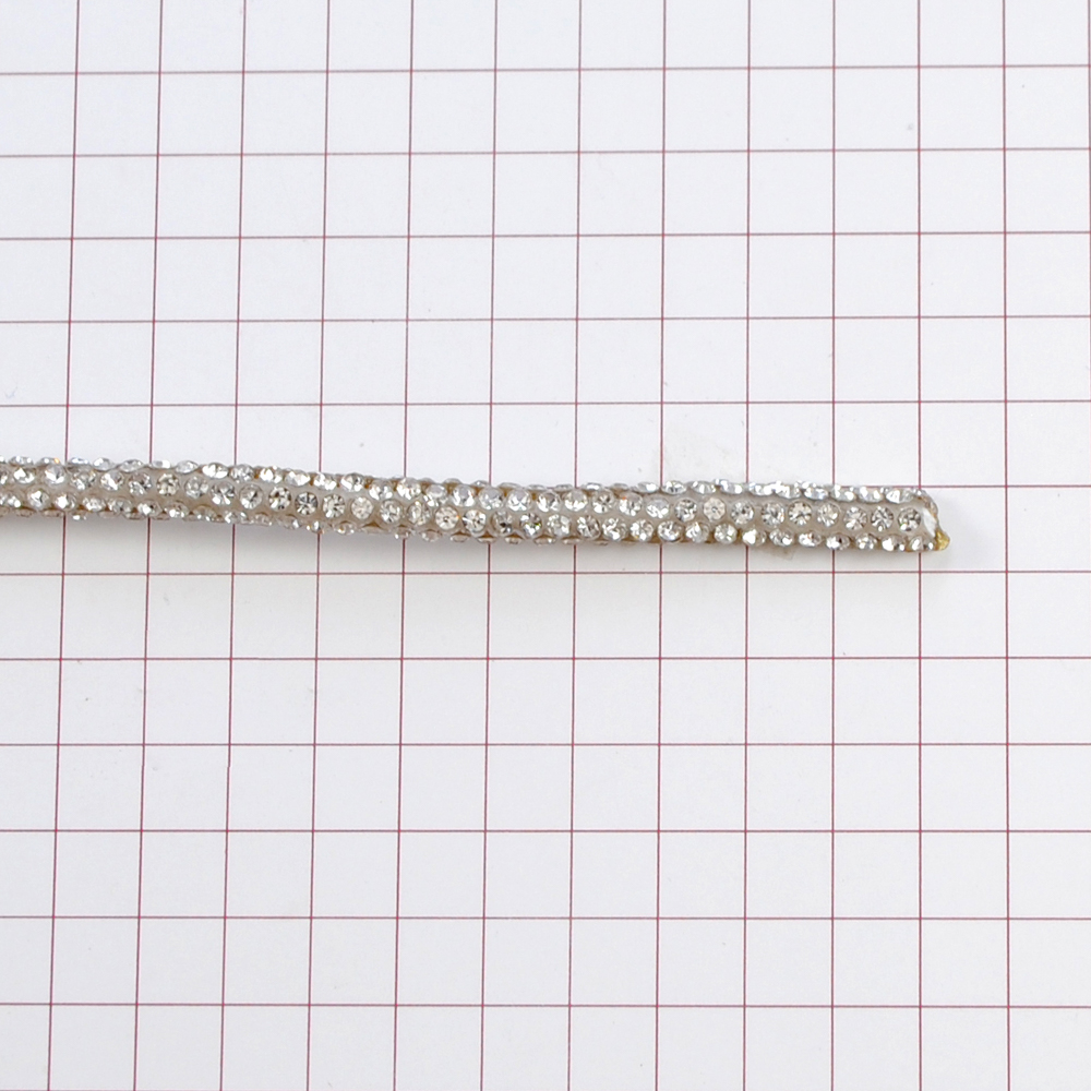 Шнур со стразами, SS5 (класс А), 0,33см, белый, ярд. Тесьма из страз