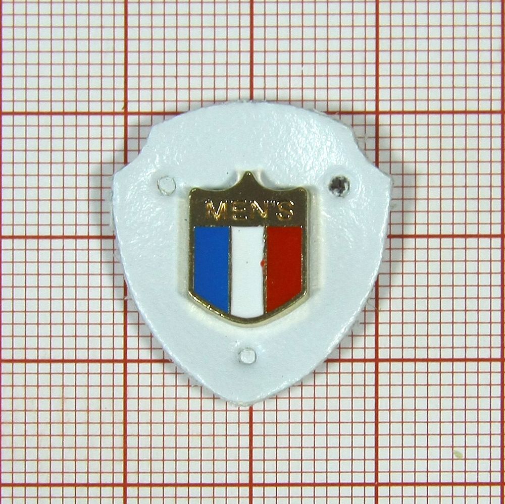 Лейба кожзам MEN'S 22*25мм белая, GOLD накладка, эмаль. Лейба Кожзам