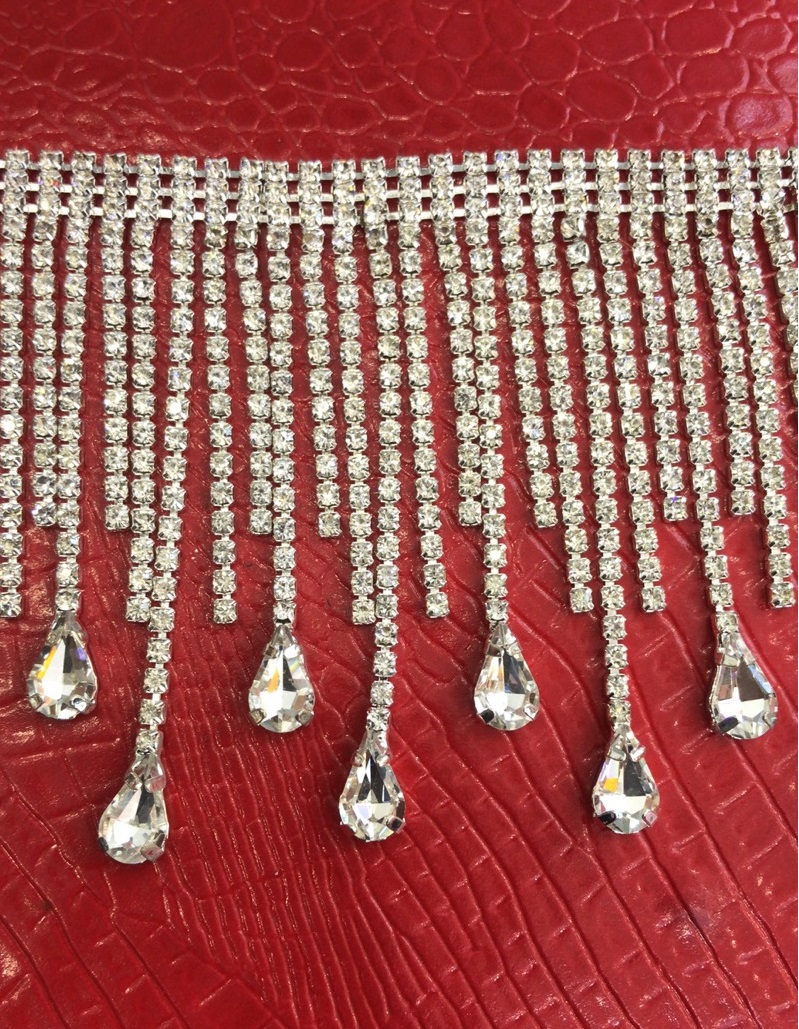 Тесьма стразы с подвесками из страз Капельки, 9,2см, белый, ярд. Тесьма из страз