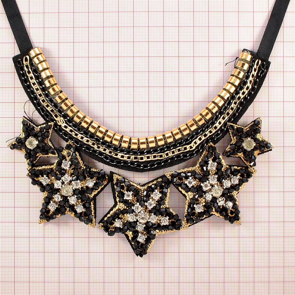 Воротник BS-010 Звезды 18*14см черный, белые камни, GOLD, ленты, шт. Воротники