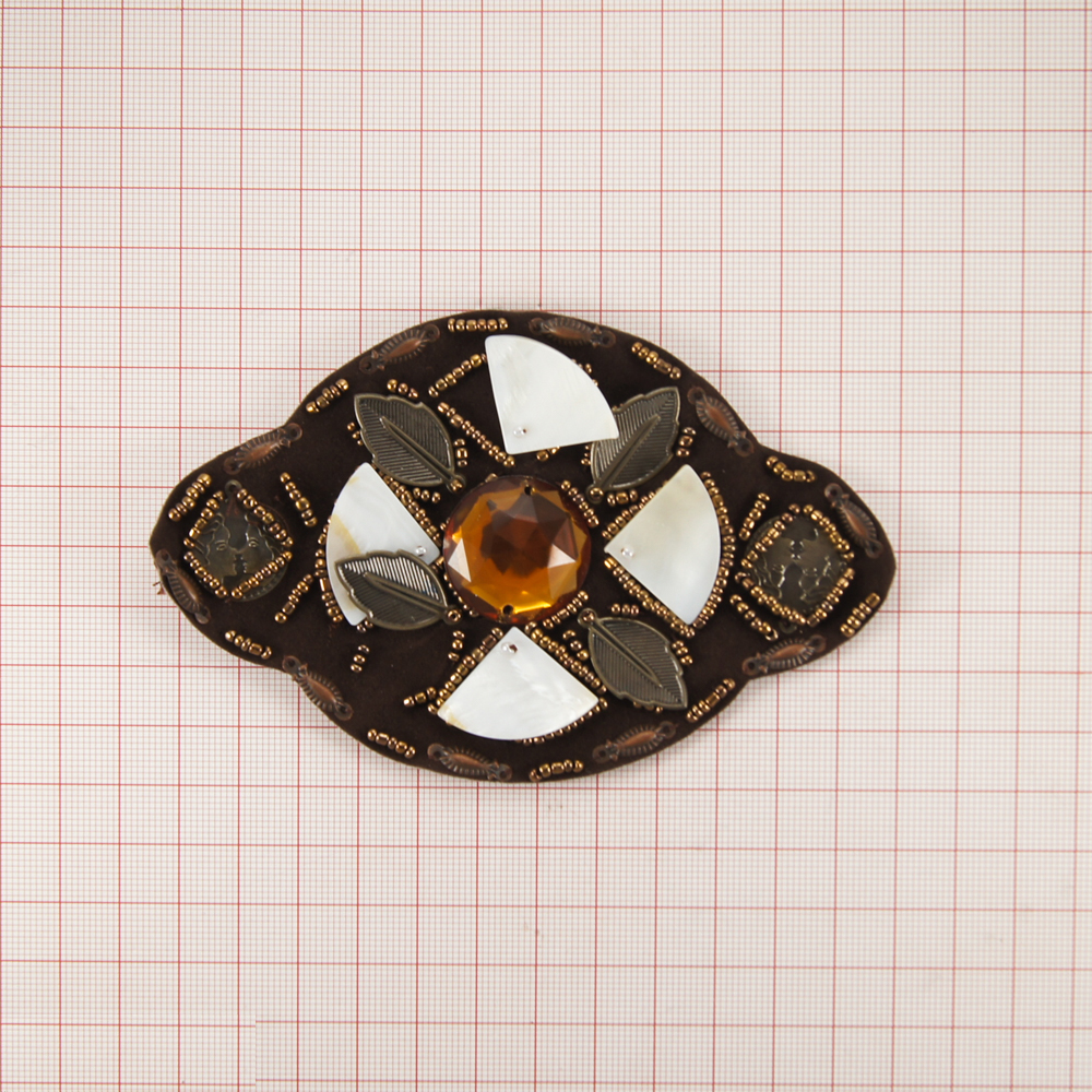 Шеврон Д-35 13*8см, коричнеый нубук, камень, монетки, перламутр. Шеврон Декор