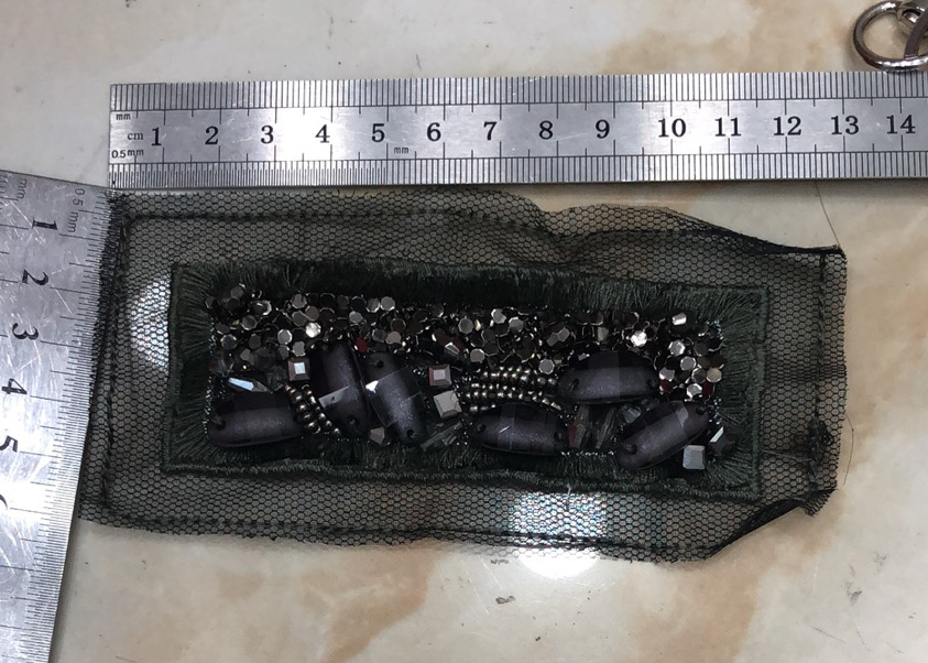 Аппликация пришивная на сетке с камнями и бисером, 13*5,5см, черный, гематит, шт. Аппликации Пришивные Стразы, Бисер, Металл