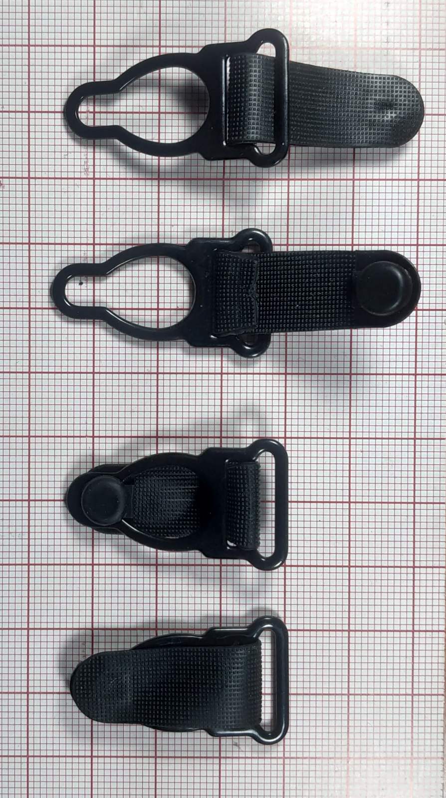 Чулкодержатель нейлоновый, 15мм (внутр.), 34,1*20,1мм (внешн.), черный металл и черная резинка, шт. Чулкодержатель