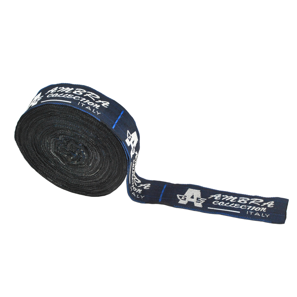 Этикетка тканевая вышитая Ambra /2,5см/ . Вышивка / этикетка тканевая