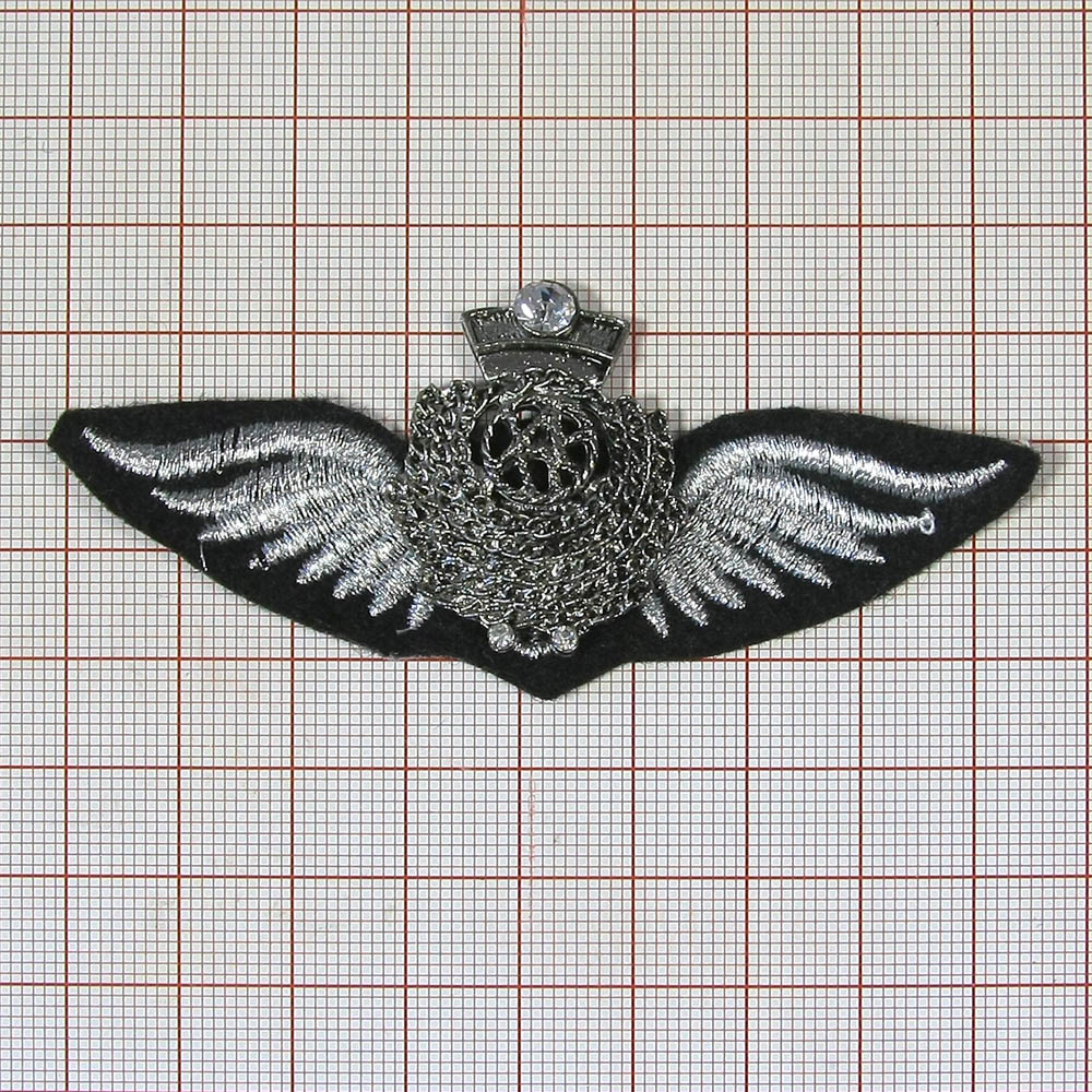 Нашивка тканевая Крылья и герб на булавке, черная, серебро, шт. Шеврон Нашивка