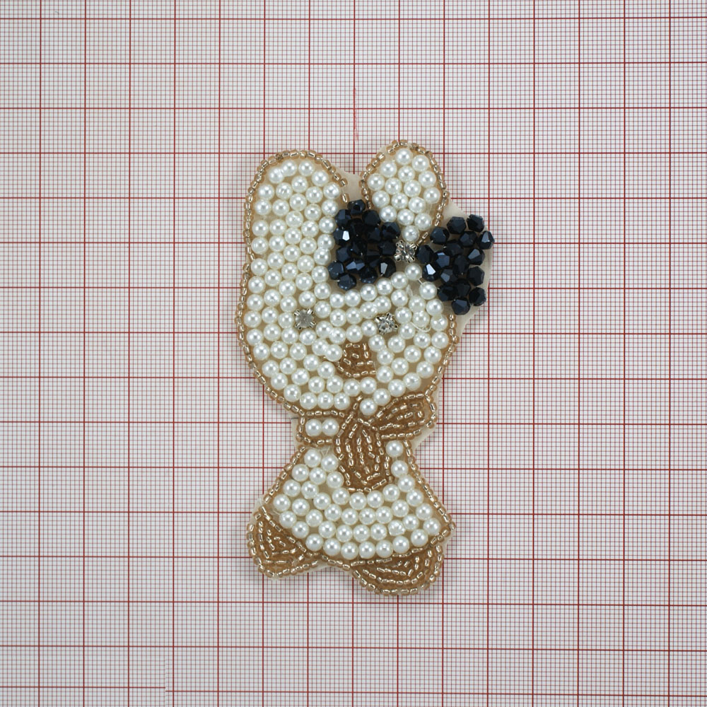 Аппликация декор Кошка белый жемчуг, бежевый бисер. Аппликация Декор