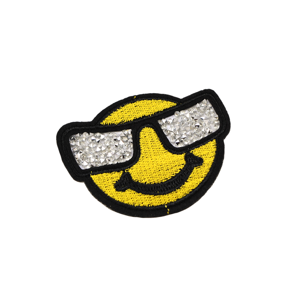 Аппликация клеевая стразы Smile в очках 6,5*8см желтый и черный, камни белые, шт. Аппликации клеевые Стразы комб.