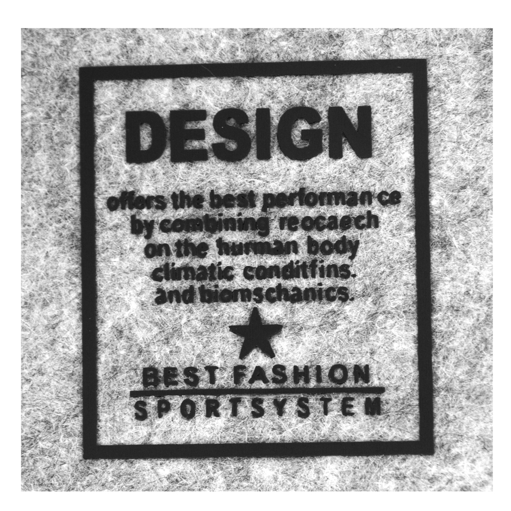 Термоаппликация резиновая DESIGN белая, черный текст 50*57мм, шт. Термопереводки Резиновые, Термопленка
