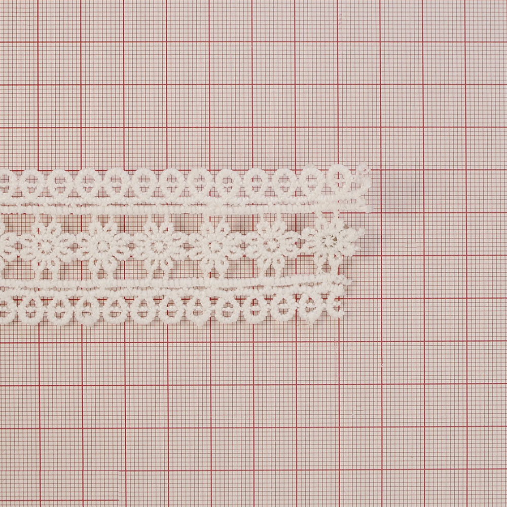 Тесьма тканевая пришивная ажурная Цветы 3,8см, белый, 15ярд. Тесьма