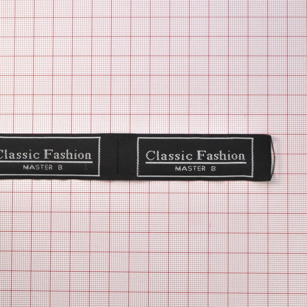 Этикетка тканевая вышитая Classic Fashion №2, 7,5*2,4см черный. Вышивка / этикетка тканевая