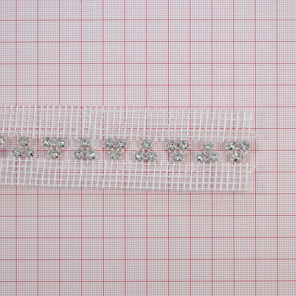 Тесьма декоративная стекло Т- 3 /пирамида/ 9м. Тесьма Стекло