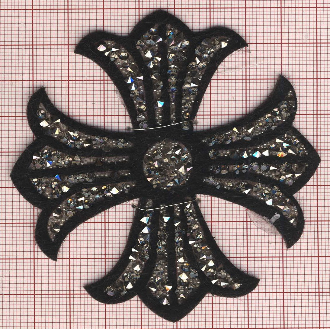 Аппликация клеевая войлок Крест 8см черный, белые камни, шт. Аппликации клеевые Тканевые