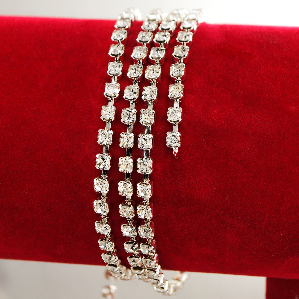 Тесьма стразы нить SS9 из стекла, никель, белые камни, ярд. Тесьма из страз