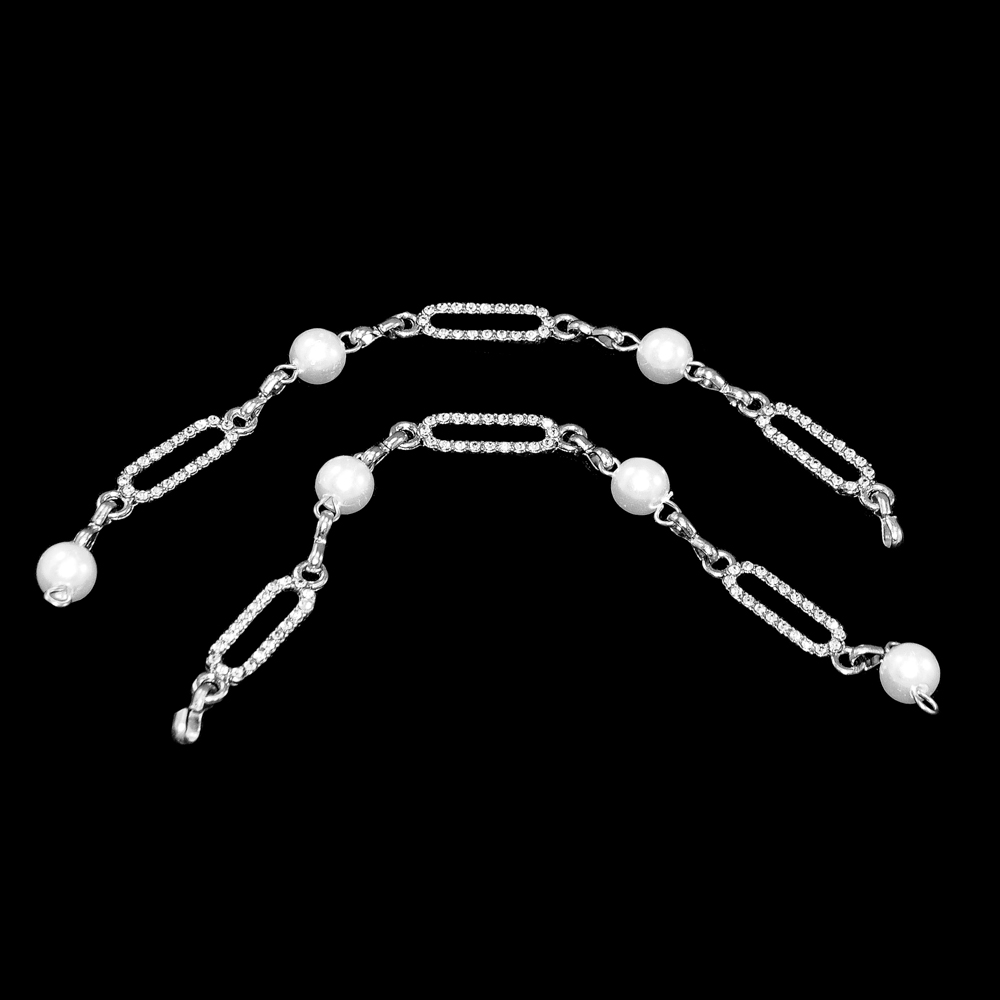 Тесьма металлическая Цепочка с жемчугом и стразами, 0,75см, никель, белый, жемчуг, ярд. Тесьма из страз