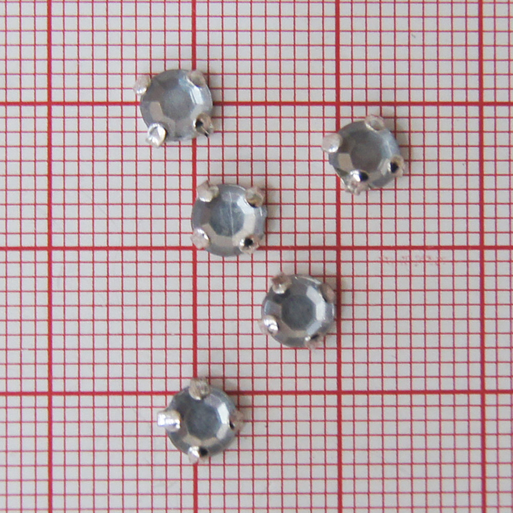 Стразы пришивные 1т.шт. Стразы пришивные