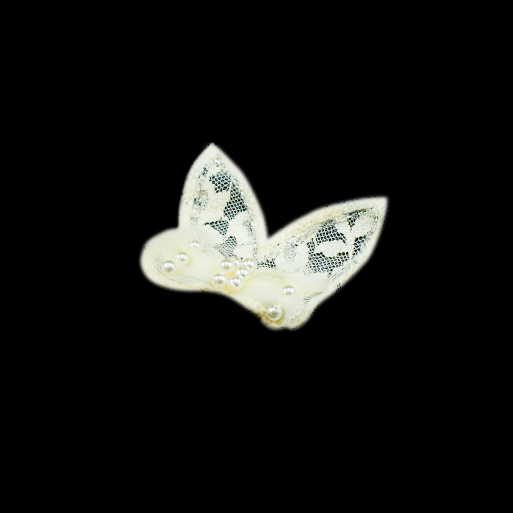 Аппликация кружевнаяпришивная Уши зайца с бантом 6,2*7см бежевый, желтый жемчуг, люрекс серебро, шт. Аппликации Пришивные Кружевные Вязаные