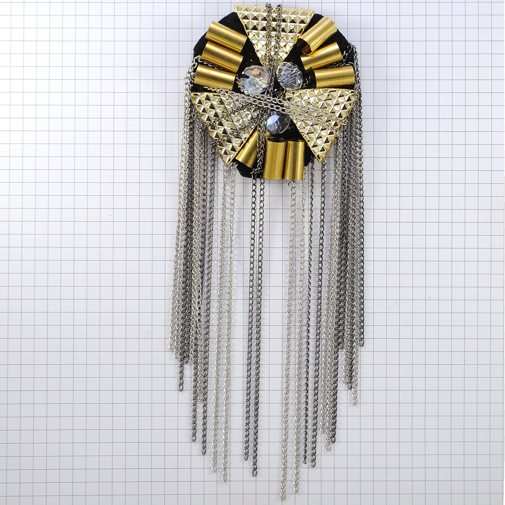 Аппликация декор  эполет круглый, три трубки-бусины и треугольные пластины GOLD, цепи . Аппликация Декор