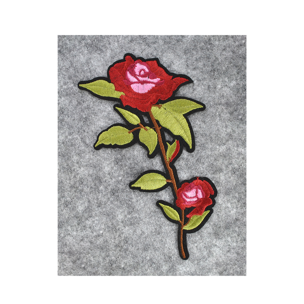 Аппликация клеевая вышитая Роза Нью Доун 17*9,8см бордовый, розово-красный цветок, шт. Аппликации клеевые Вышивка