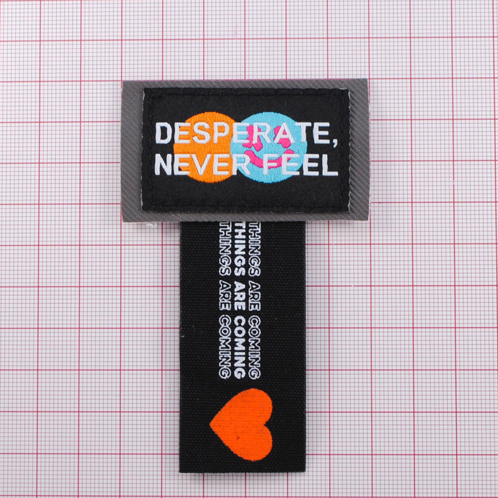 Лейба ткань Desperate never feel, 5,9*3,5 (флажок 6см), чёрн., сер., бел., оранж., гол., роз., шт. Лейба Ткань
