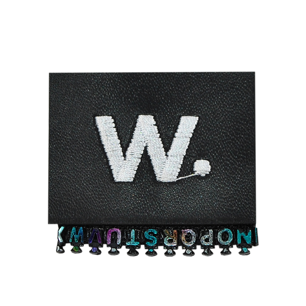 Лейба кожзам и пластик "W.",  3*4см, черный, белый, фиолетовый, серый, шт. Лейба Кожзам