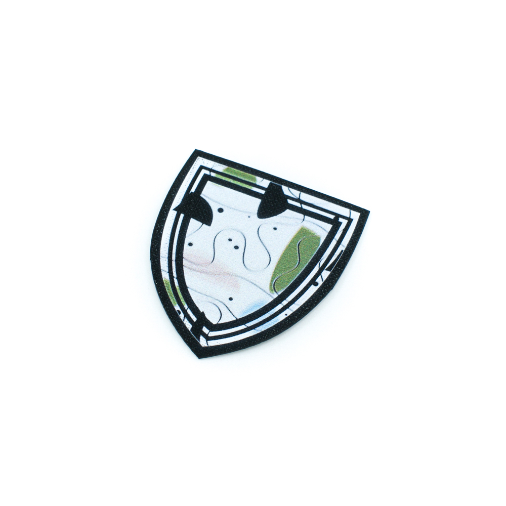 Лейба клеенка блестящая Picasso пазл герб 6*6,5см, черный, бело-зеленый рисунок, шт. Лейба Клеенка