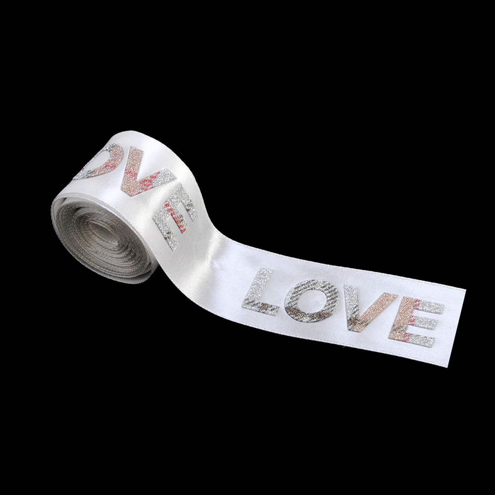 Тесьма с прорезиненным лого LOVE, 3см, белый, серебряный, персик, ярд. Тесьма