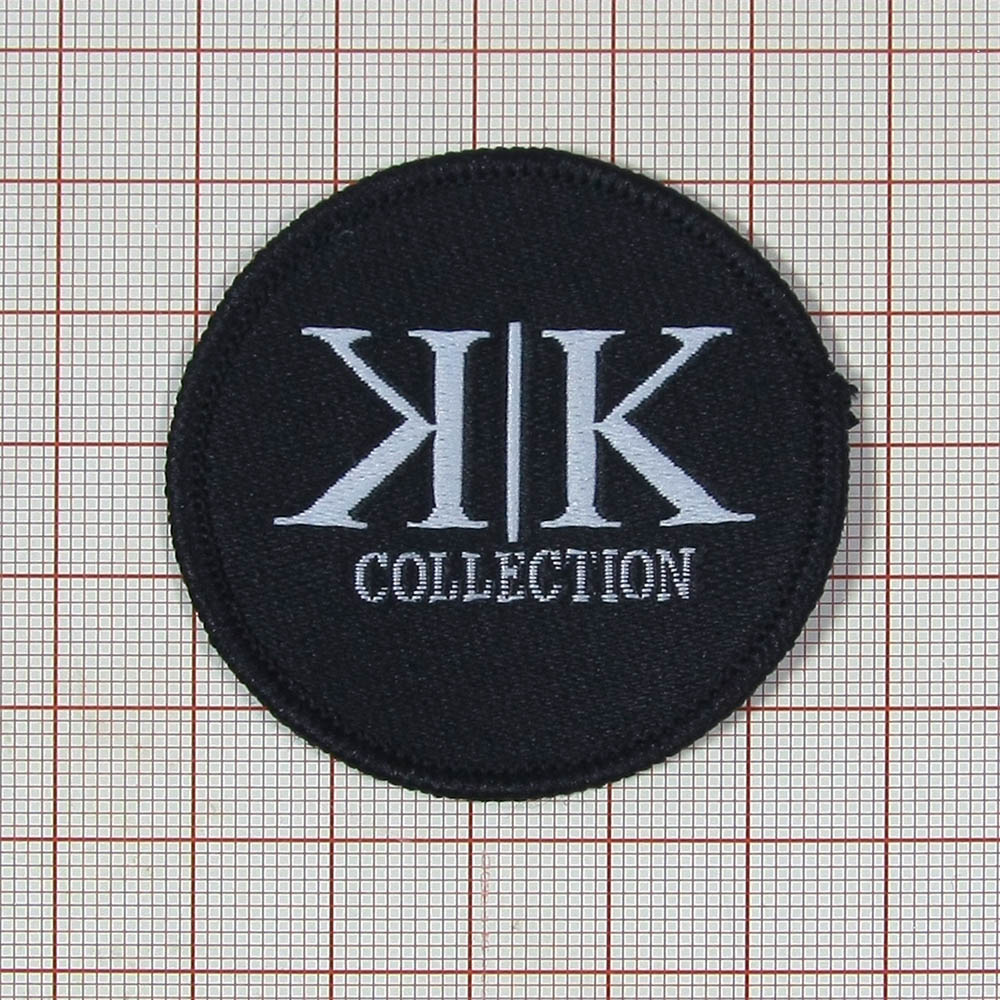 Нашивка тканевая A84 КК Collection 4,9сь черный, белый логотип, шт. Нашивка Вышивка