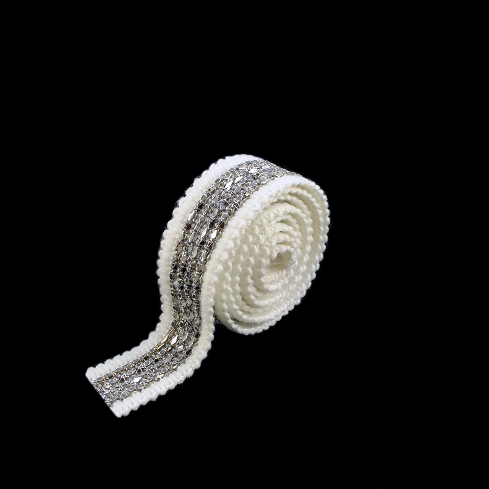 Тесьма Цепи 2см белый, цепи никель, 50 ярд. Тесьма